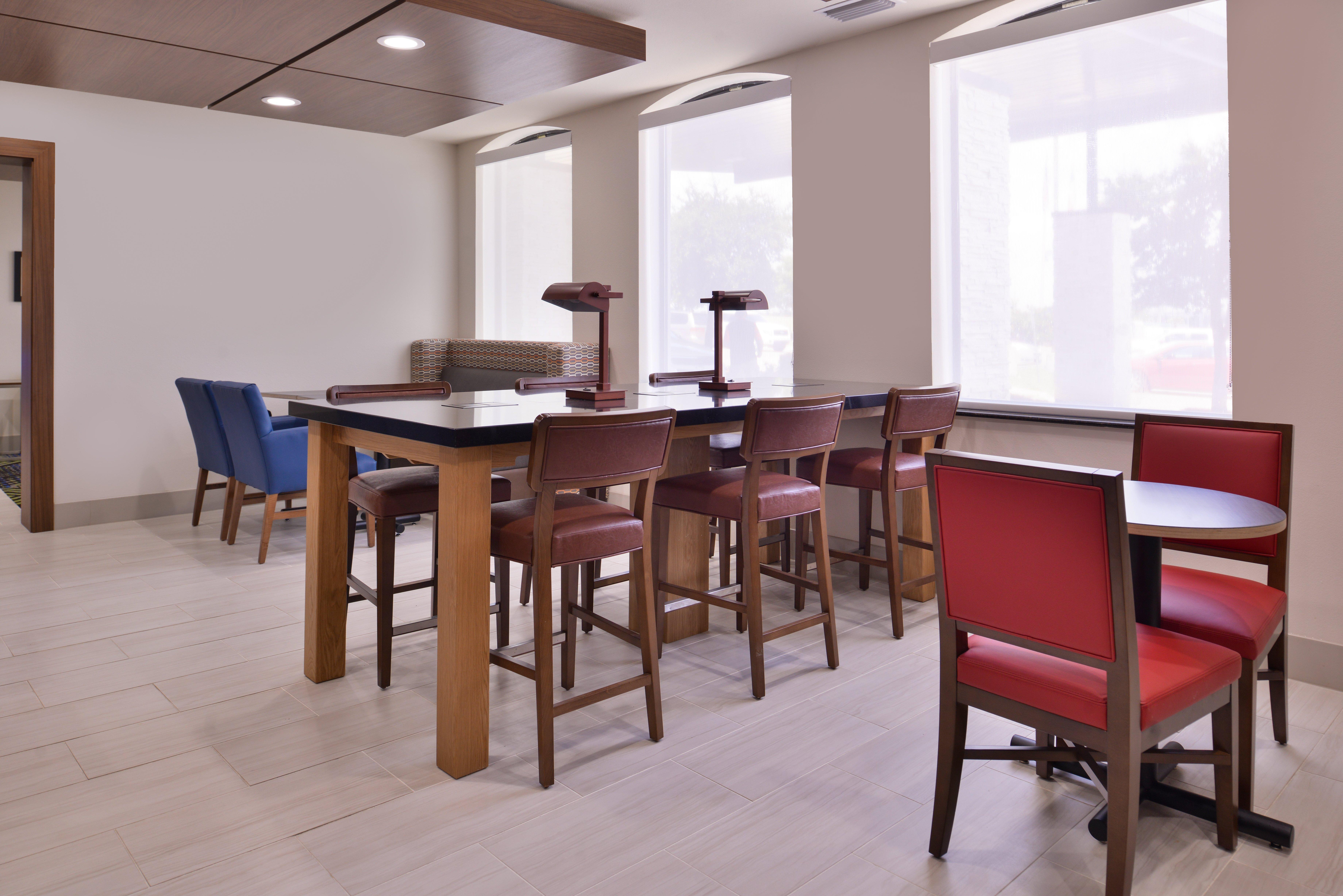 Holiday Inn Express Hotel And Suites Mesquite By Ihg Экстерьер фото