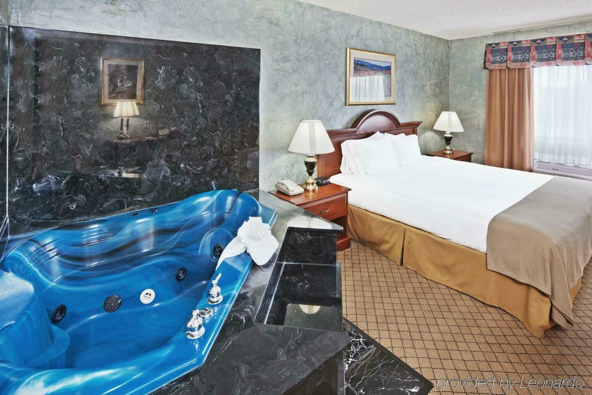 Holiday Inn Express Hotel And Suites Mesquite By Ihg Экстерьер фото